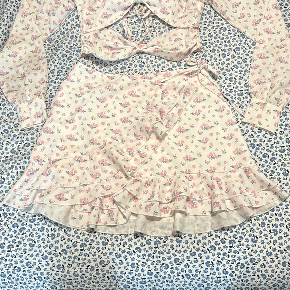 Tiger Mist Iva + Francoise Floral Skirt Set - Picture 3 of 10